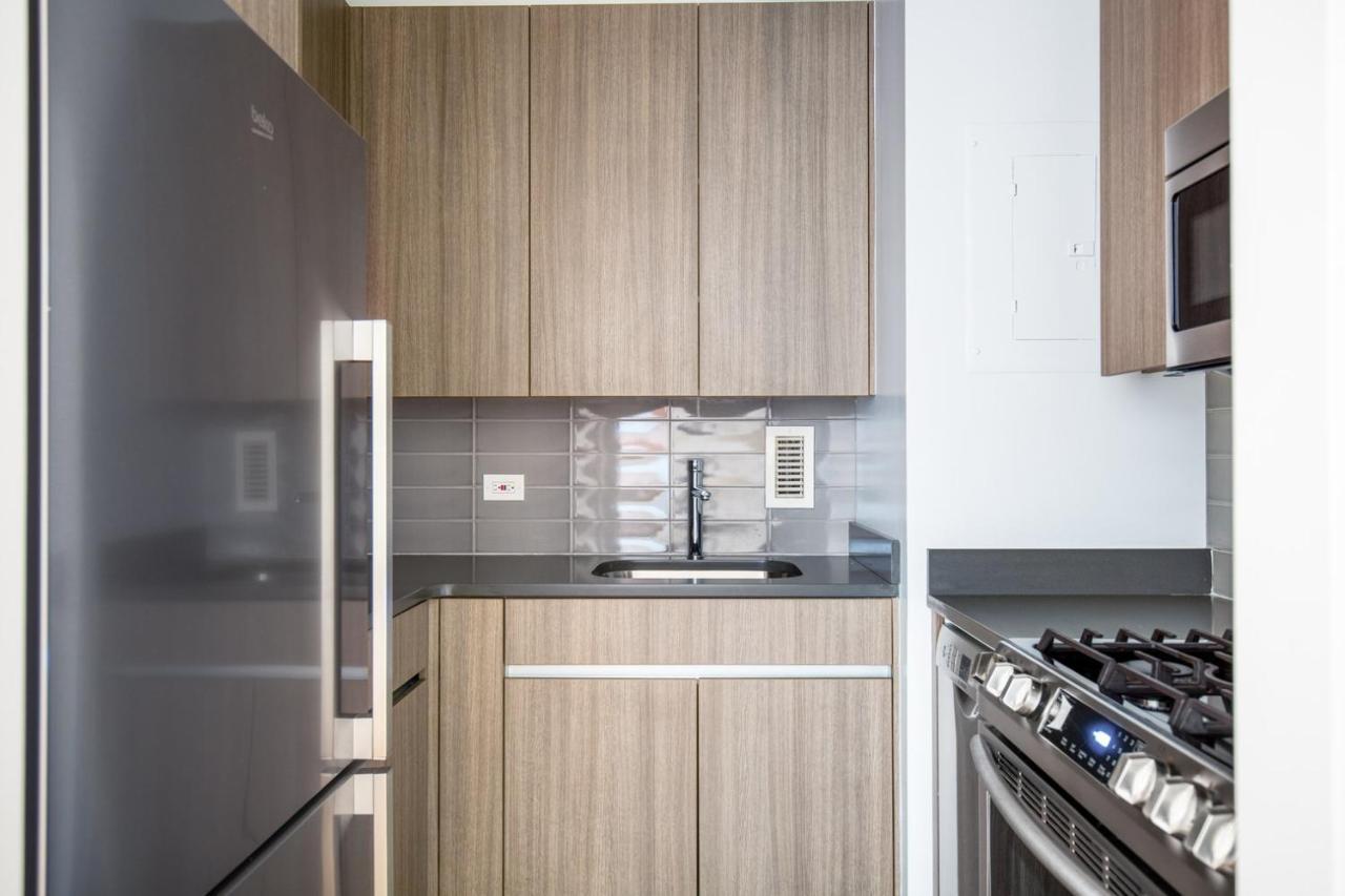 Sutton Place 2br W Gym Nr Park Nyc-518 New York
