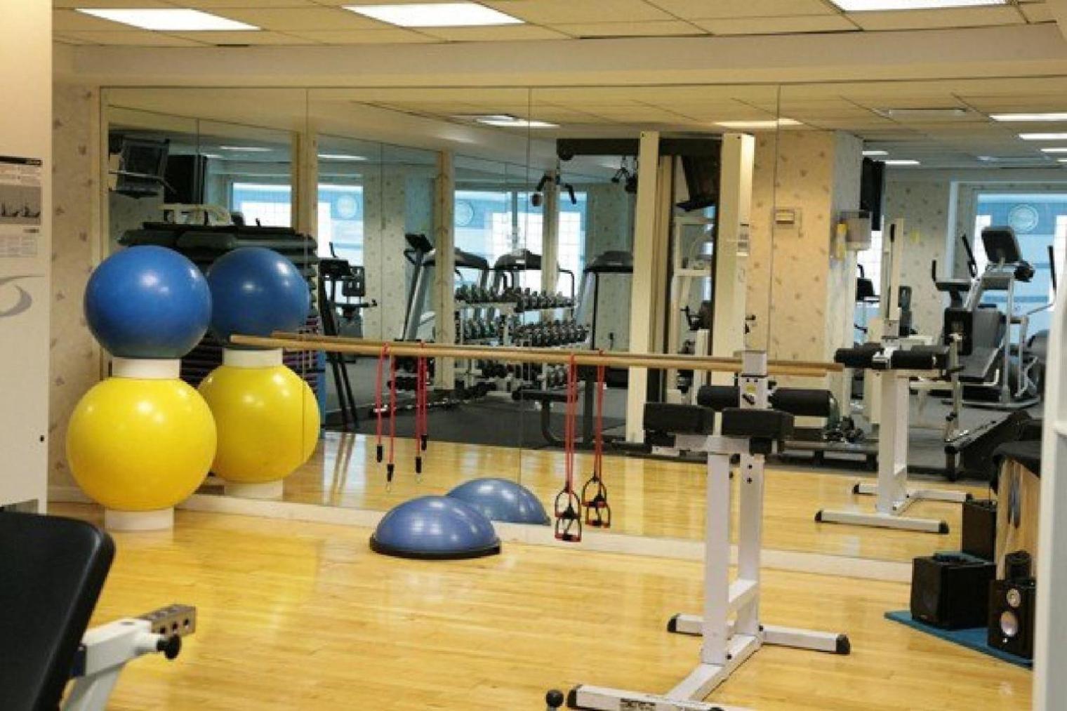 Sutton Place 2br W Gym Nr Park Nyc-518